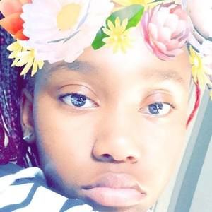 Meet your Posher, Celine